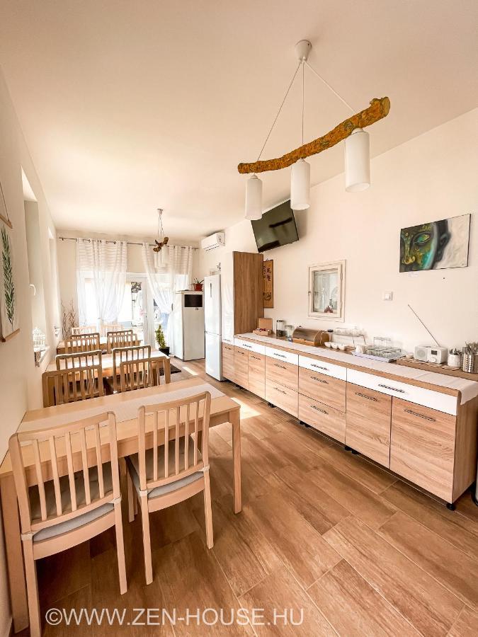 Zen House Couette-café *