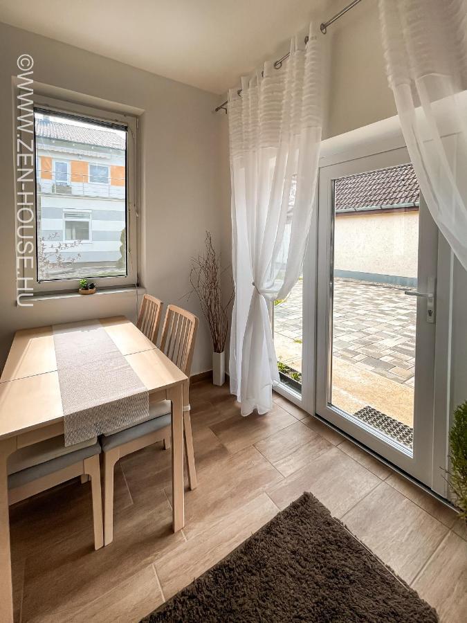 Zen House Couette-café *