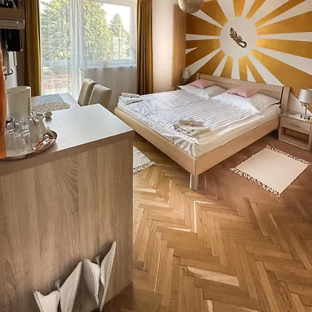Zen House Bed & Breakfast Hajduszoboszlo Exterior photo